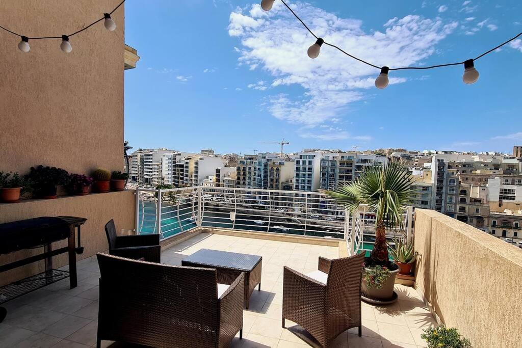 2 Bedroom Seafront Duplex Penthouse In The Heart Of Spinola Bay St. Julian's Exterior foto