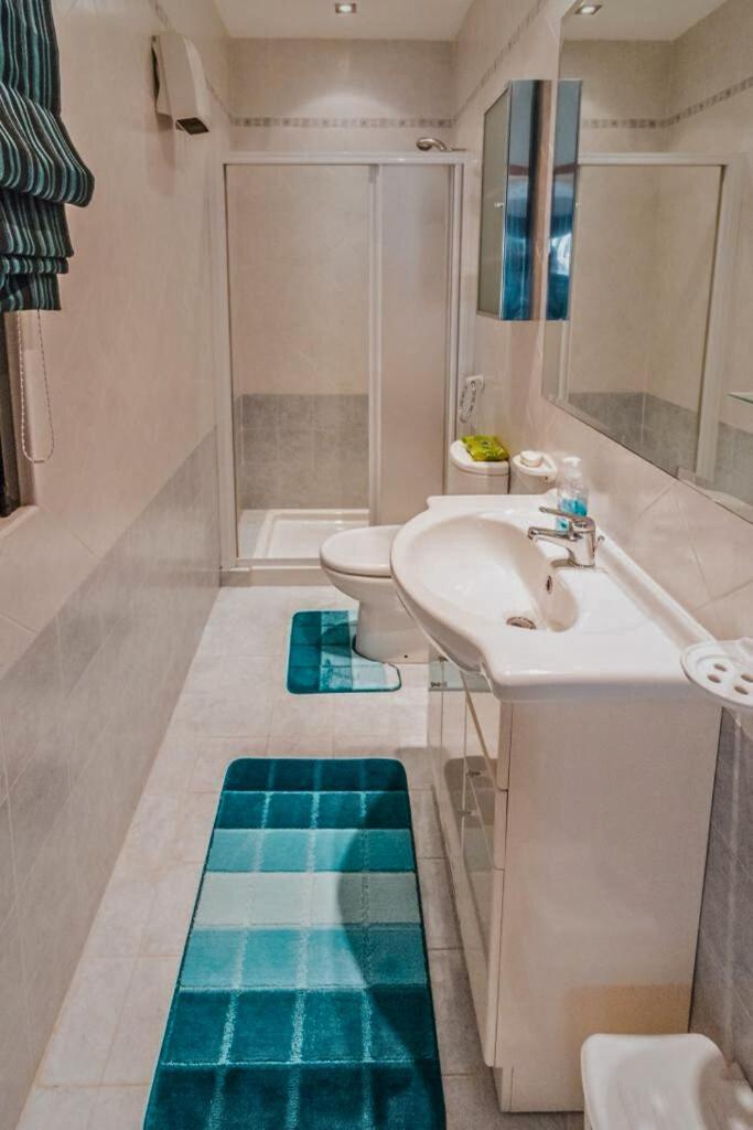 2 Bedroom Seafront Duplex Penthouse In The Heart Of Spinola Bay St. Julian's Exterior foto
